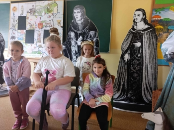 8666b80f-bd5a-4d06-8f98-afc1dc1bc19c