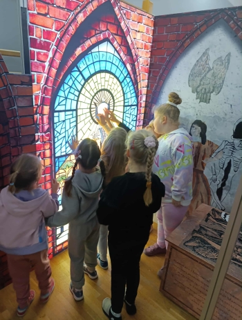 894476af-9c8d-4b33-aa4c-373480b8cdf3