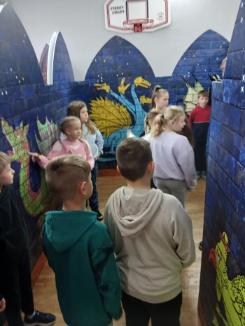 f4acc82b-6eef-498f-a87d-542092d5798f