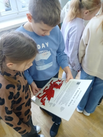 f866f6ea-00fd-458d-9272-cb6bb6411f25