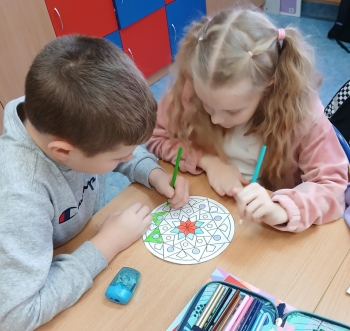 f2273f7b-97c1-4e05-b70e-c9494758bf9b