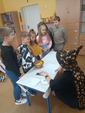 c037c151-4c67-4208-b6db-c8cc18b8c5cd