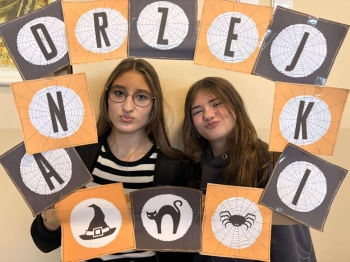 c3d89bf0-a301-435c-bb1f-d8ecc9538c62