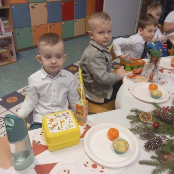 304f9f4c-668c-458b-87af-14a687a8f54b (1)