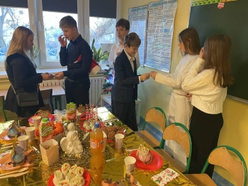 c5563ac1-fc8e-4078-a61d-3ad435f94820