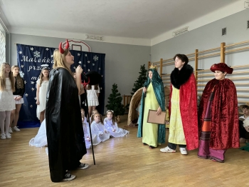 e22ab1ed-552c-44f1-abc2-2083da86b3eb