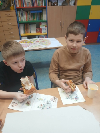 e77048f8-9424-422b-8597-4ccc0a04a57d