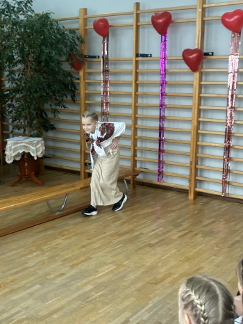 b76241a2-4ba5-4c3e-84ac-75cd07c3a805