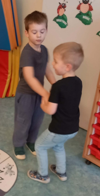 9968b897-4401-41a8-b5fe-0f891efc8957