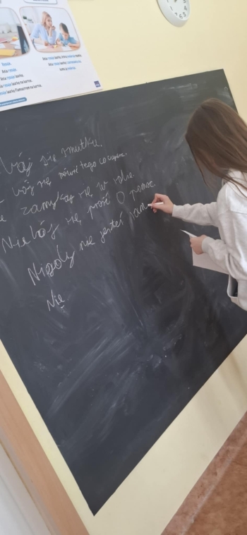 aa437fef-4788-4831-a4e9-39b7c201008b