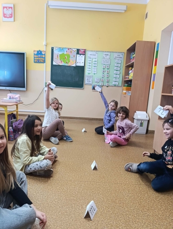 354f573f-f0fa-479b-919b-79d02d8197af