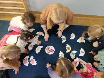 938cf571-d1c1-4ed8-89a1-567feb05f49f