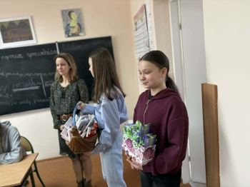 687124b6-7b21-4b75-b9e7-bc9ce5a1d54c