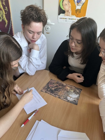 0f2d2bf0-dce1-482e-8ea5-0c9979d5ce9f