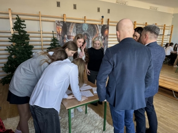 dad7f9a7-ecbc-4ea1-a87c-053727c18dc0