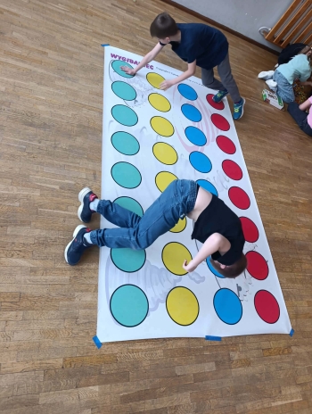 b0092456-f407-489a-beab-d90477adbbce