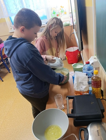 54b9bc0c-8dce-4f3c-b865-5fe48075b410