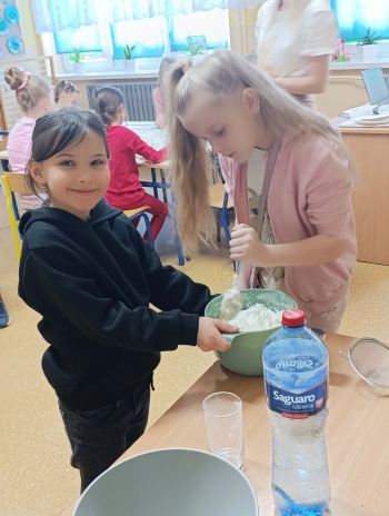 c53d03c9-9667-4fcf-a535-9791ca0c05ee