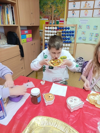 f5825a29-b245-4ae4-a62b-0a5d307115f3