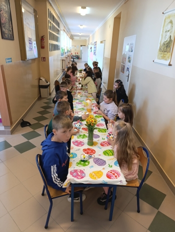 8b2751fd-f49f-433f-a31c-f858da9ee974