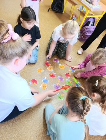 61fd84de-305e-45c5-be48-63f3a7c9e550