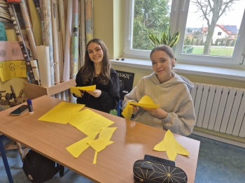 7b32af02-e085-4306-a637-390c9b6e2479