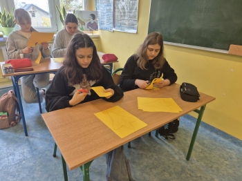 bb6652b1-0570-4e0a-bee6-179ff78f6e71