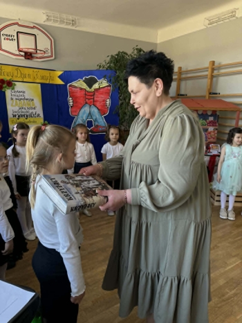 08a28443-3e83-403c-870e-f5ec9180ddf5