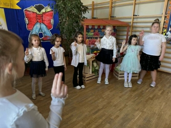 901279fd-fd2f-47e8-a3b6-aff9e07c9b60