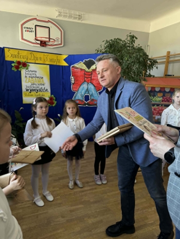 e1389352-dcfe-4e11-ab65-29a697248a34