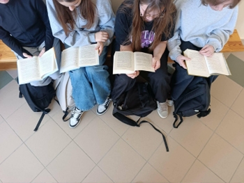 b8b20581-aeeb-4559-8216-57111a4007f5