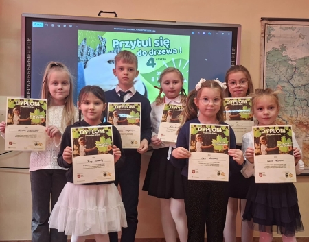 ''Przytul się do drzewa 2025''